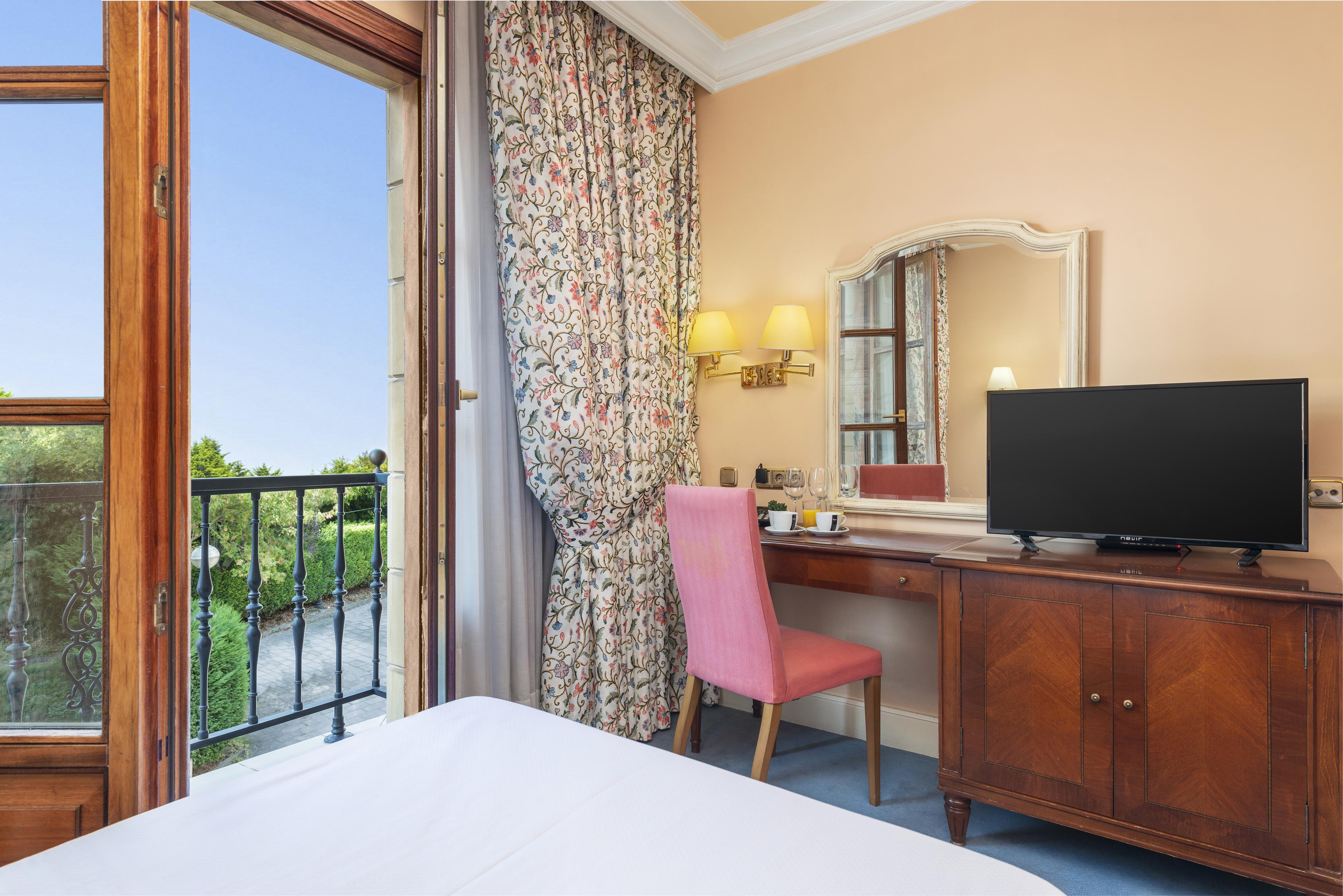 Tryp Bilbao Sondika Hotel Экстерьер фото
