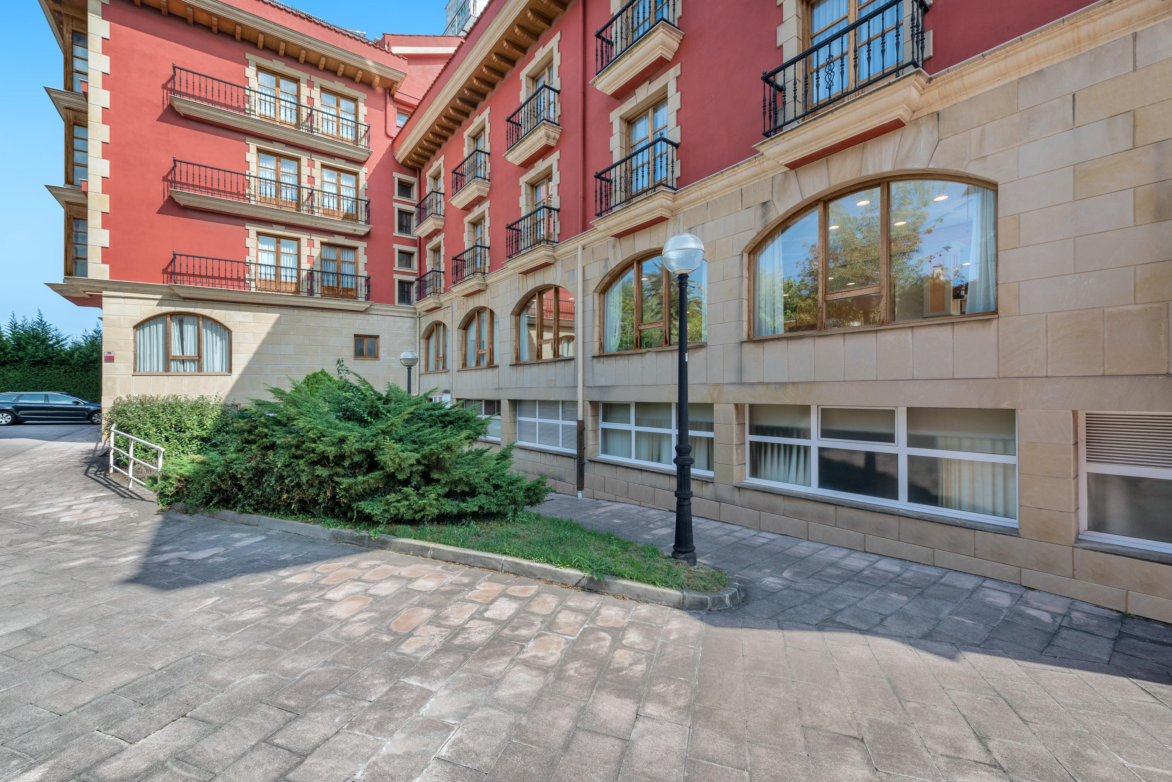 Tryp Bilbao Sondika Hotel Экстерьер фото